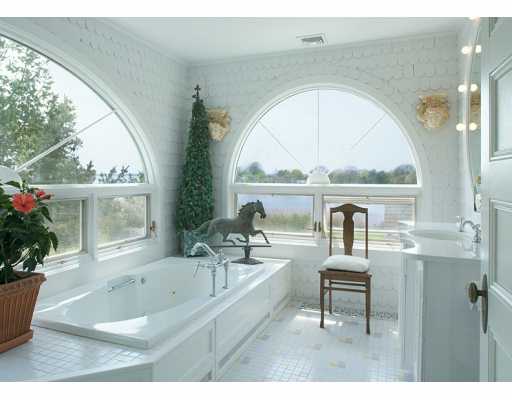 33 Alfred Drowne Road Barrington, RI 02806 - Photo 4 of 8 Master Bath/Spa.