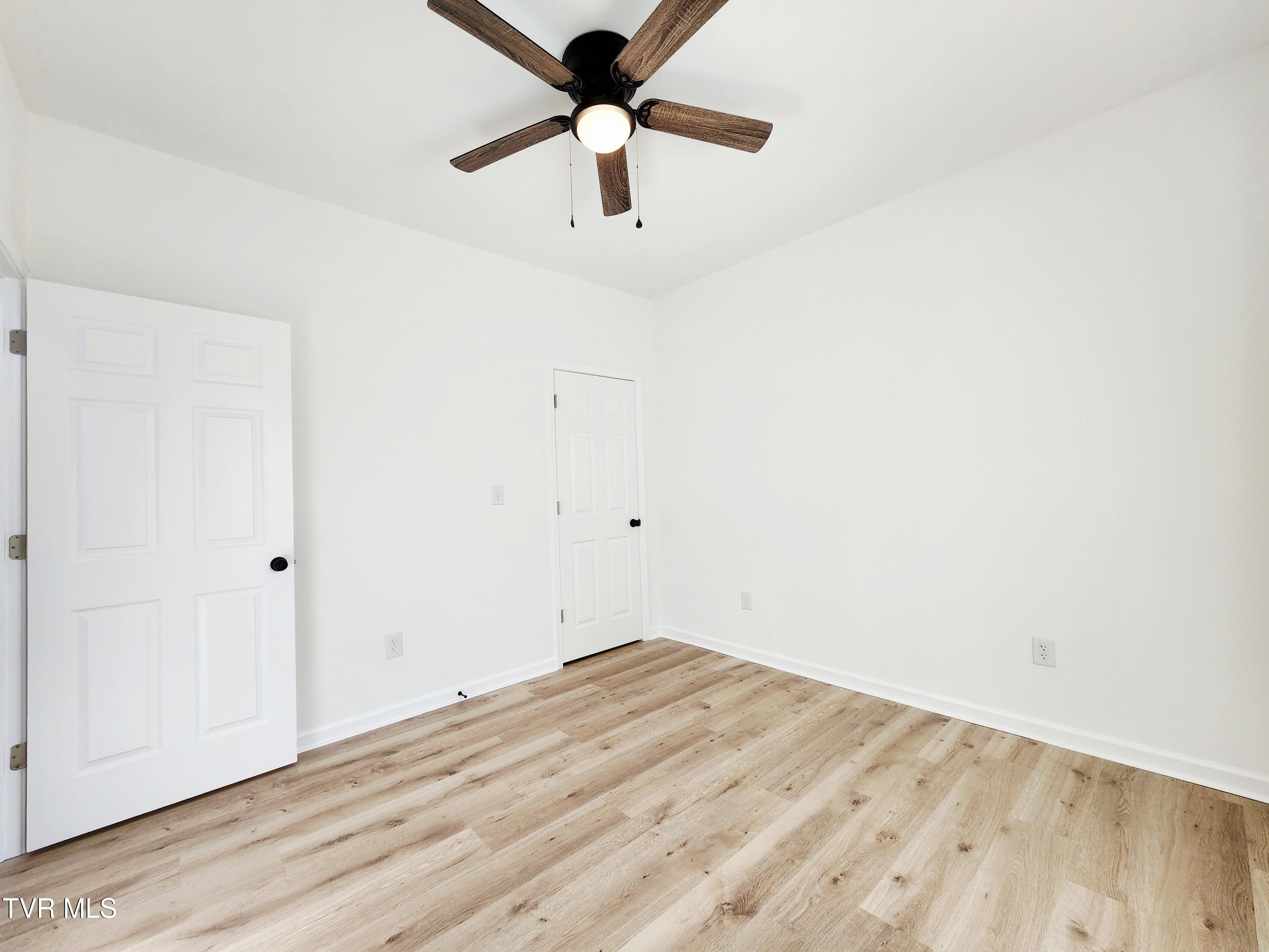 111 Parsley Street Erwin, TN 37650 - Photo 21 of 28 IMG_9405