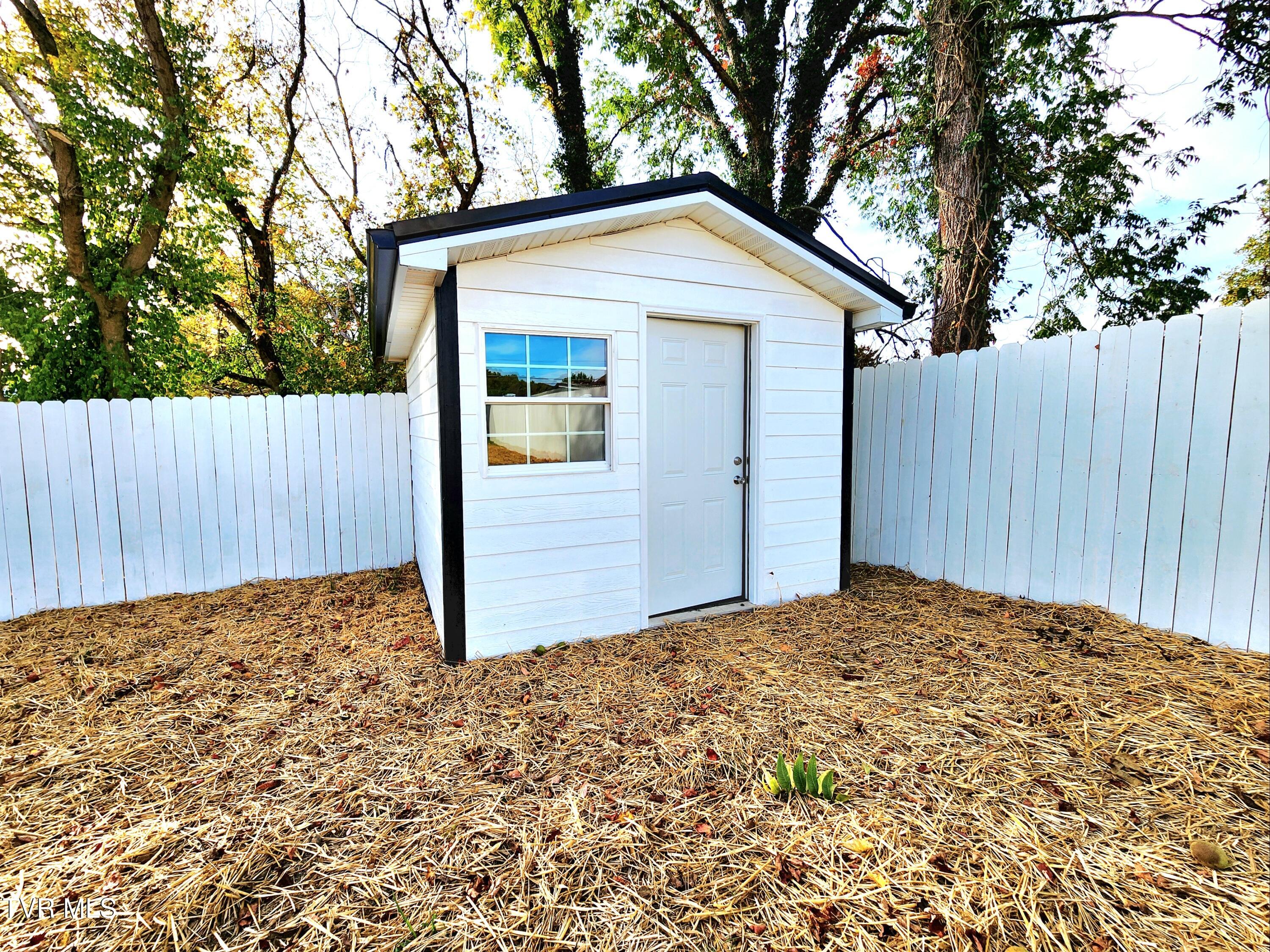 111 Parsley Street Erwin, TN 37650 - Photo 25 of 28 IMG_9395