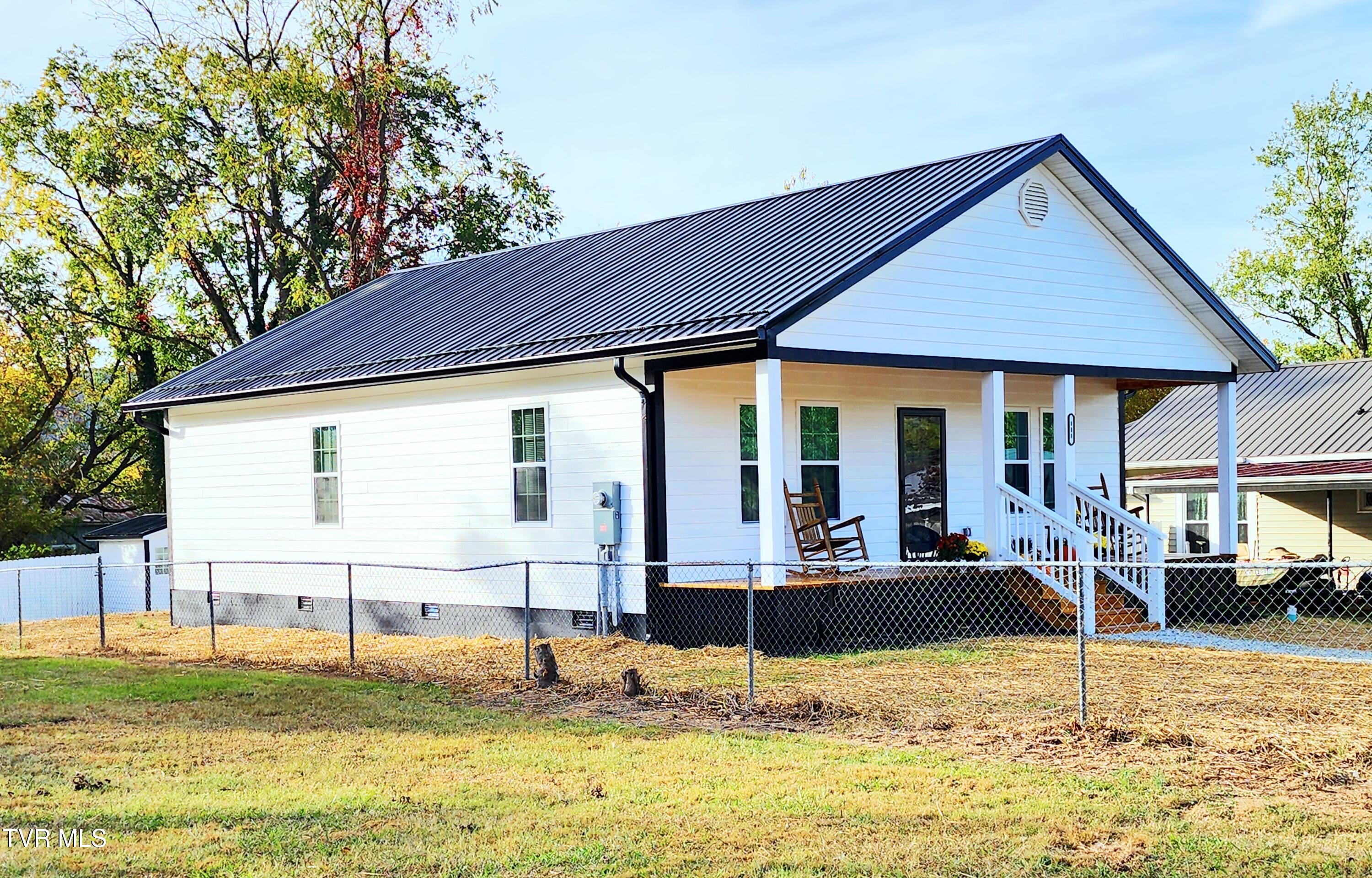 111 Parsley Street Erwin, TN 37650 - Photo 26 of 28 IMG_9392