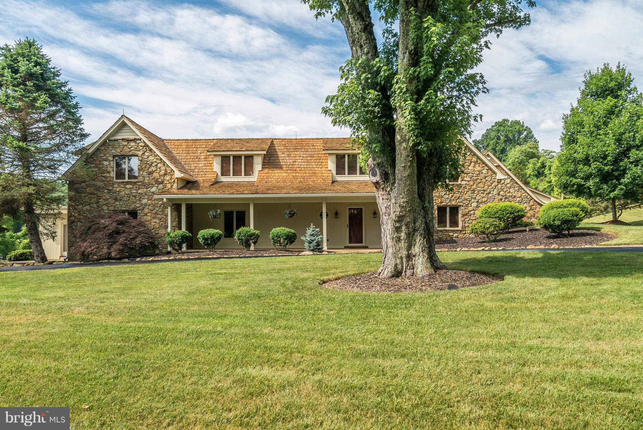 7547 Keith Road Warrenton, VA 20186 - Photo 1 of 30 Exterior (Front)
