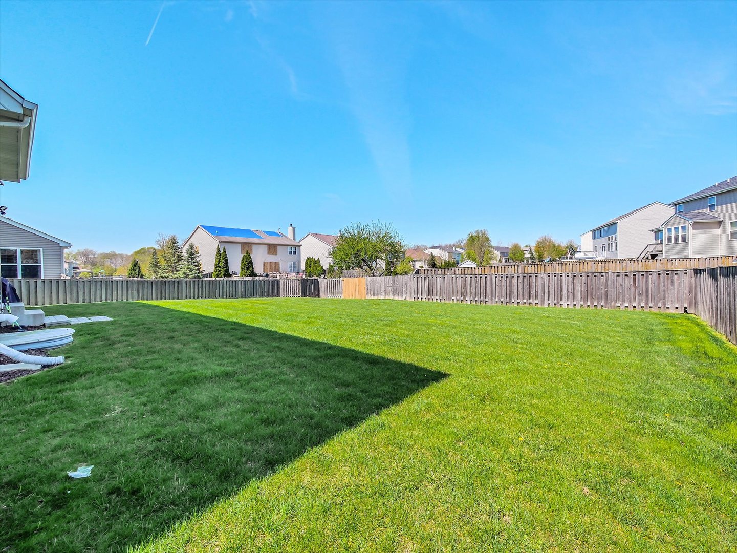 32 Catamaran Circle Pingree Grove, IL 60140 - Photo 37 of 46 a view of a house with backyard and a garden