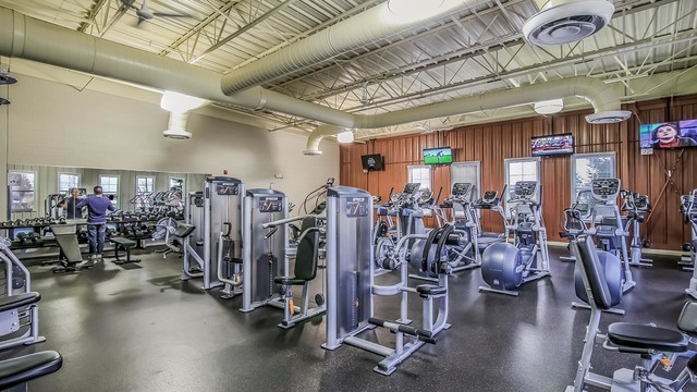 32 Catamaran Circle Pingree Grove, IL 60140 - Photo 42 of 46 a view of a room with gym equipment