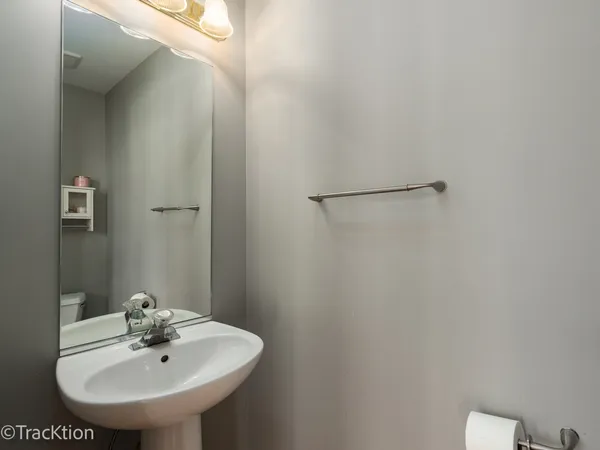 $399,900 | 1121 River Bend Lane, Lisle, IL 60532