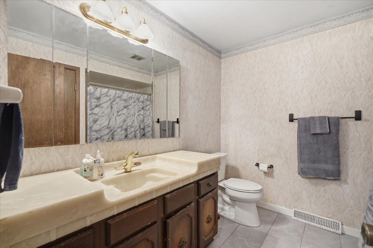 5302 Comanche Way Madison, WI 53704 - Photo 23 of 68
