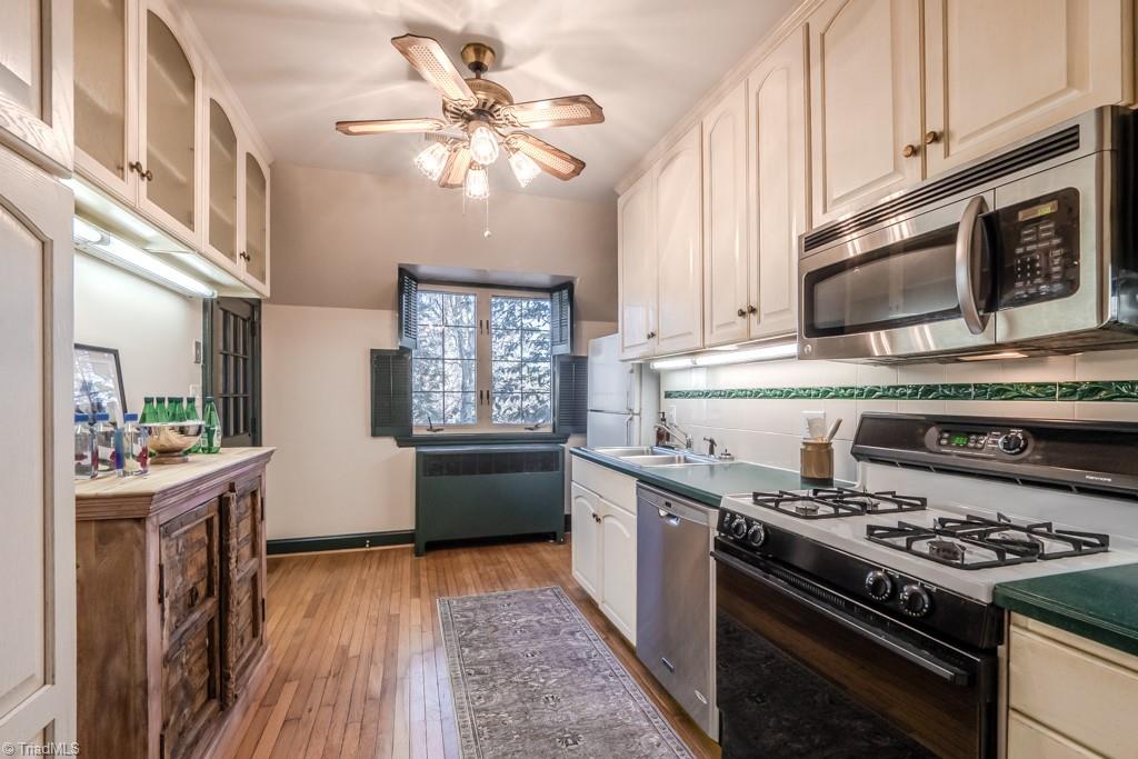 1700 Virginia Road Winston-Salem, NC 27104 - Photo 13 of 36 Kitchen