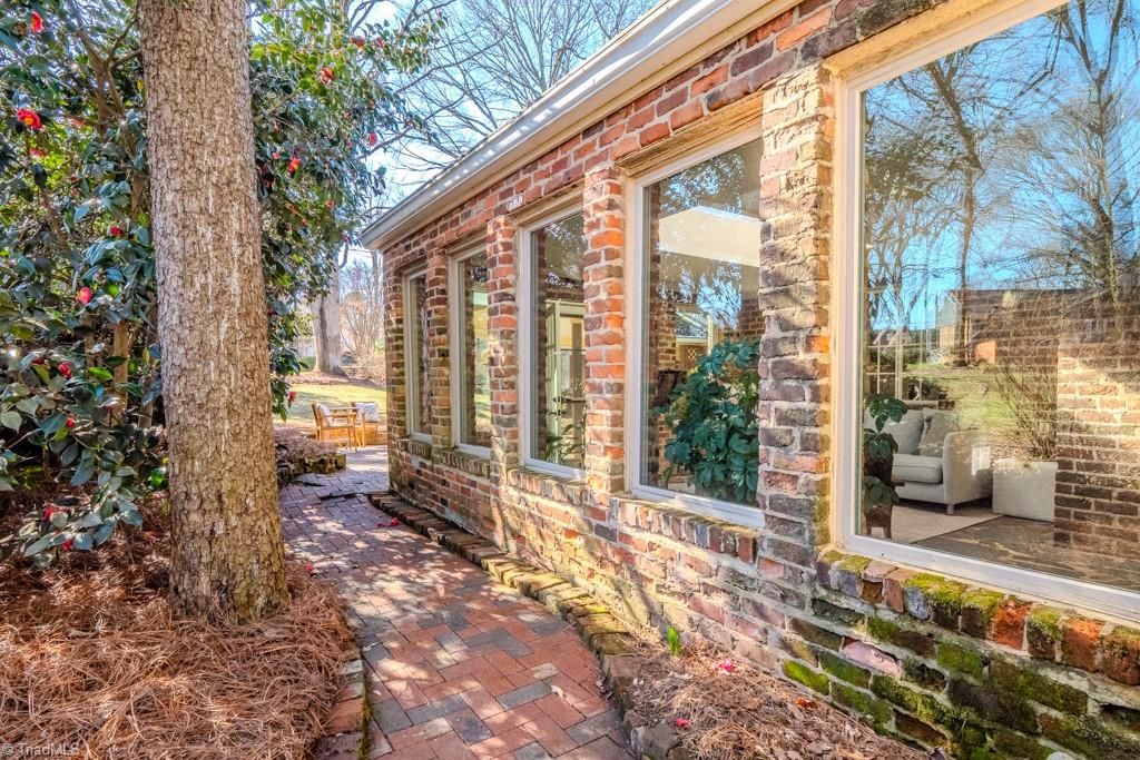 1700 Virginia Road Winston-Salem, NC 27104 - Photo 4 of 36 Gallery Image 4