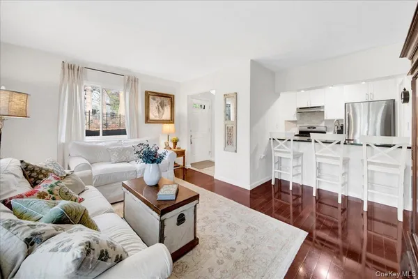 $395,000 | 21 Arbor Way, Unit 21, Peekskill, NY 10566