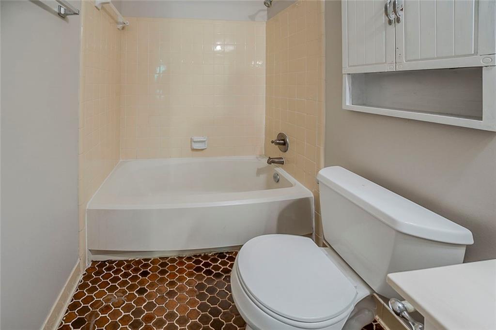 228 Amour Way Southwest Lilburn, GA 30047 - Photo 17 of 35