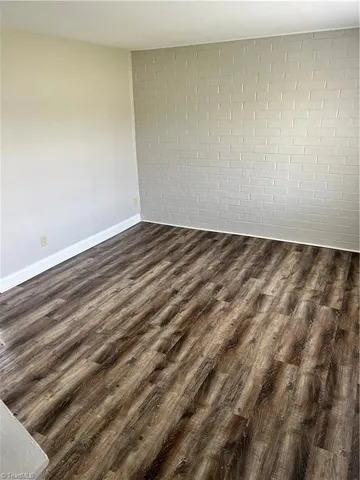 $1,100 | 3102 Summit Avenue, Unit H, Greensboro, NC 27405