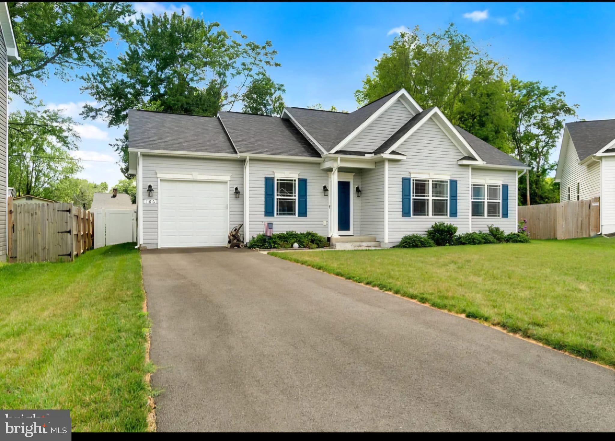 106 Ridgeway Street Fredericksburg, VA 22401 - Photo 2 of 12