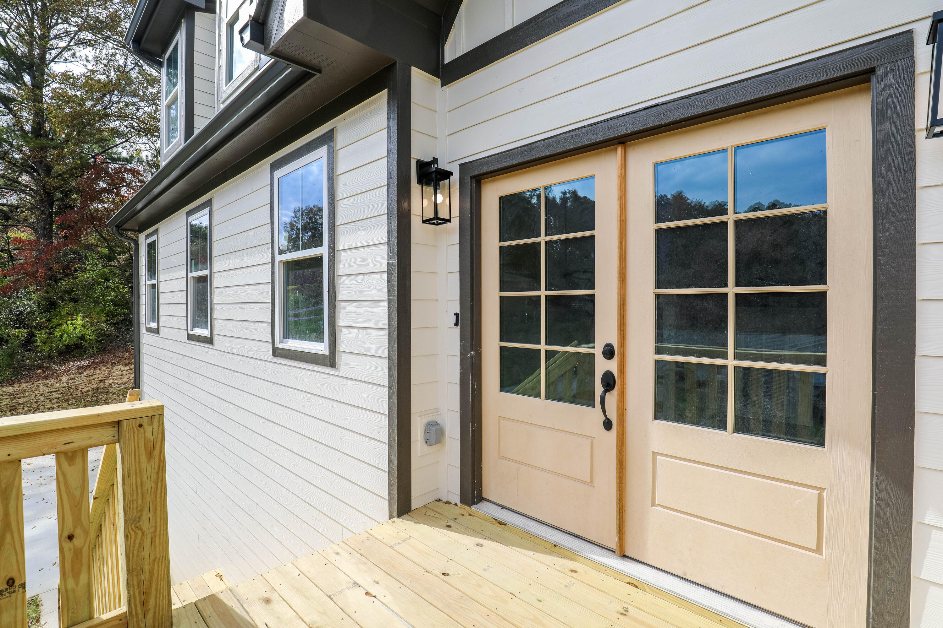 4726 North Forest Road Hixson, TN 37343 - Photo 52 of 52 Open Deck Area w/ Double Doors