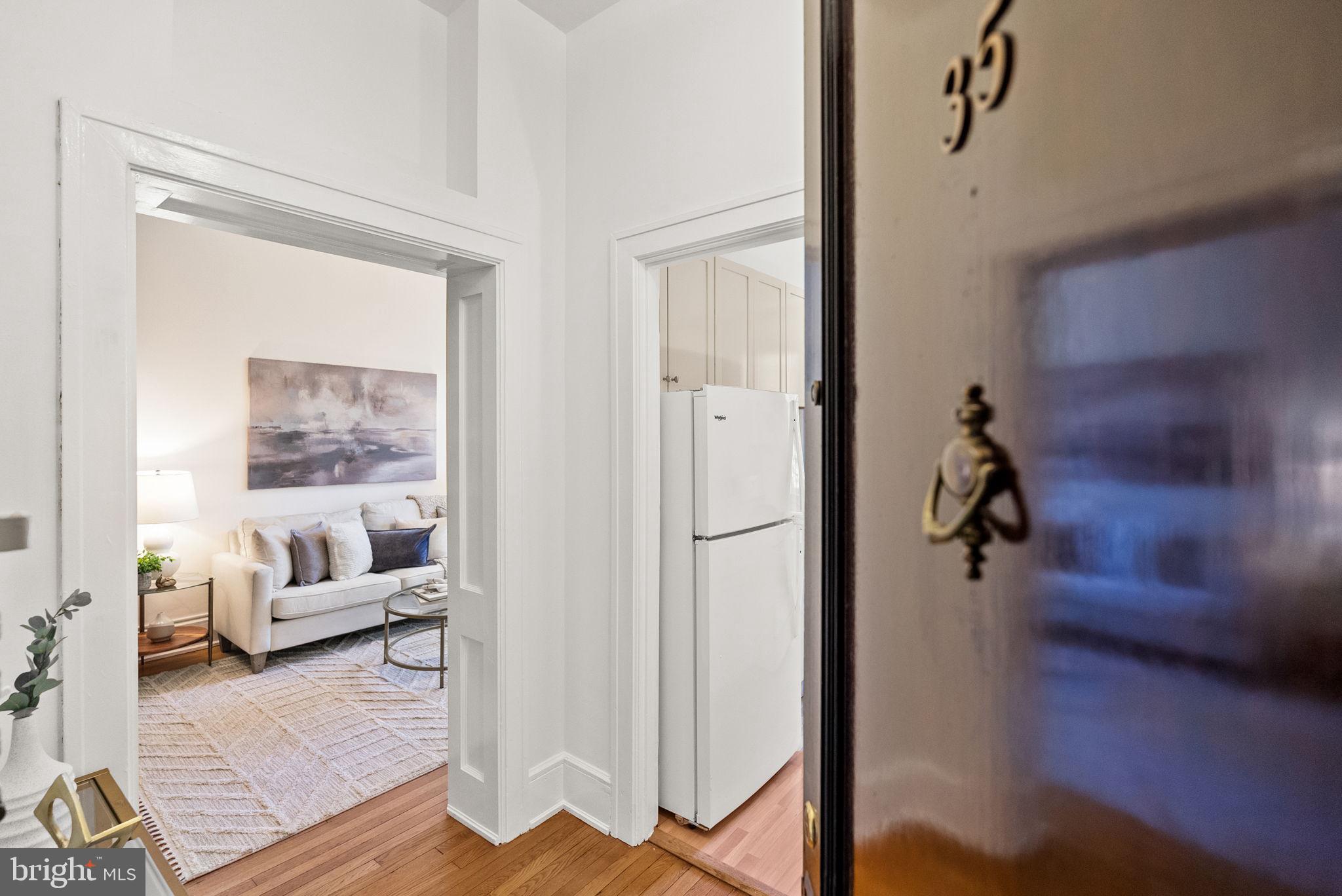 3039 Macomb Street Northwest, Unit 35 Washington, DC 20008 - Photo 6 of 50 Entry