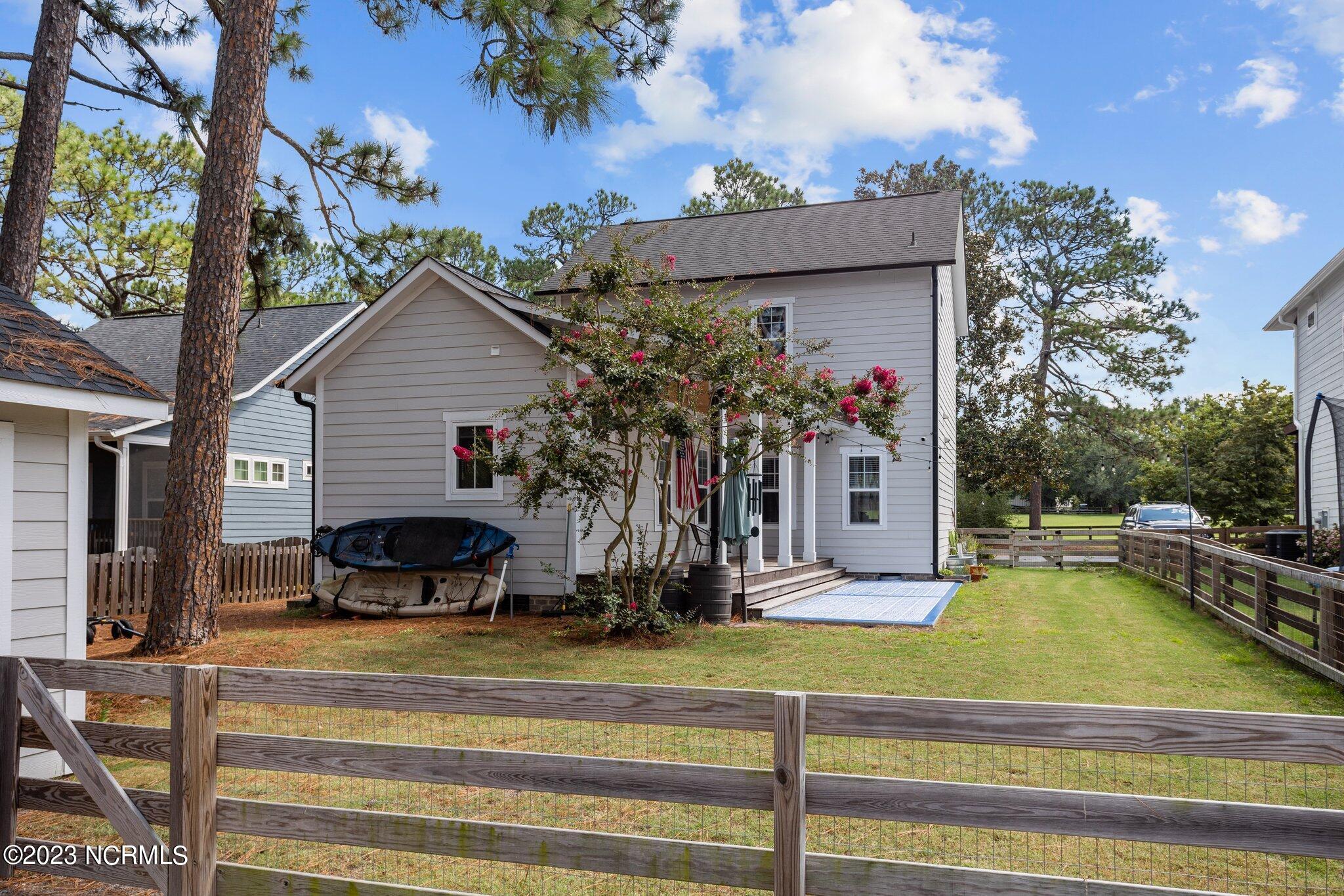 420 Sheldon Road Southern Pines, NC 28387 - Photo 24 of 33 backyard