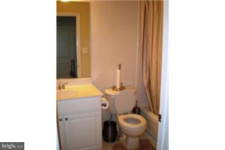 13809 Aston Manor Drive, Unit 9 Silver Spring, MD 20904 - Photo 15 of 17 Bath #2