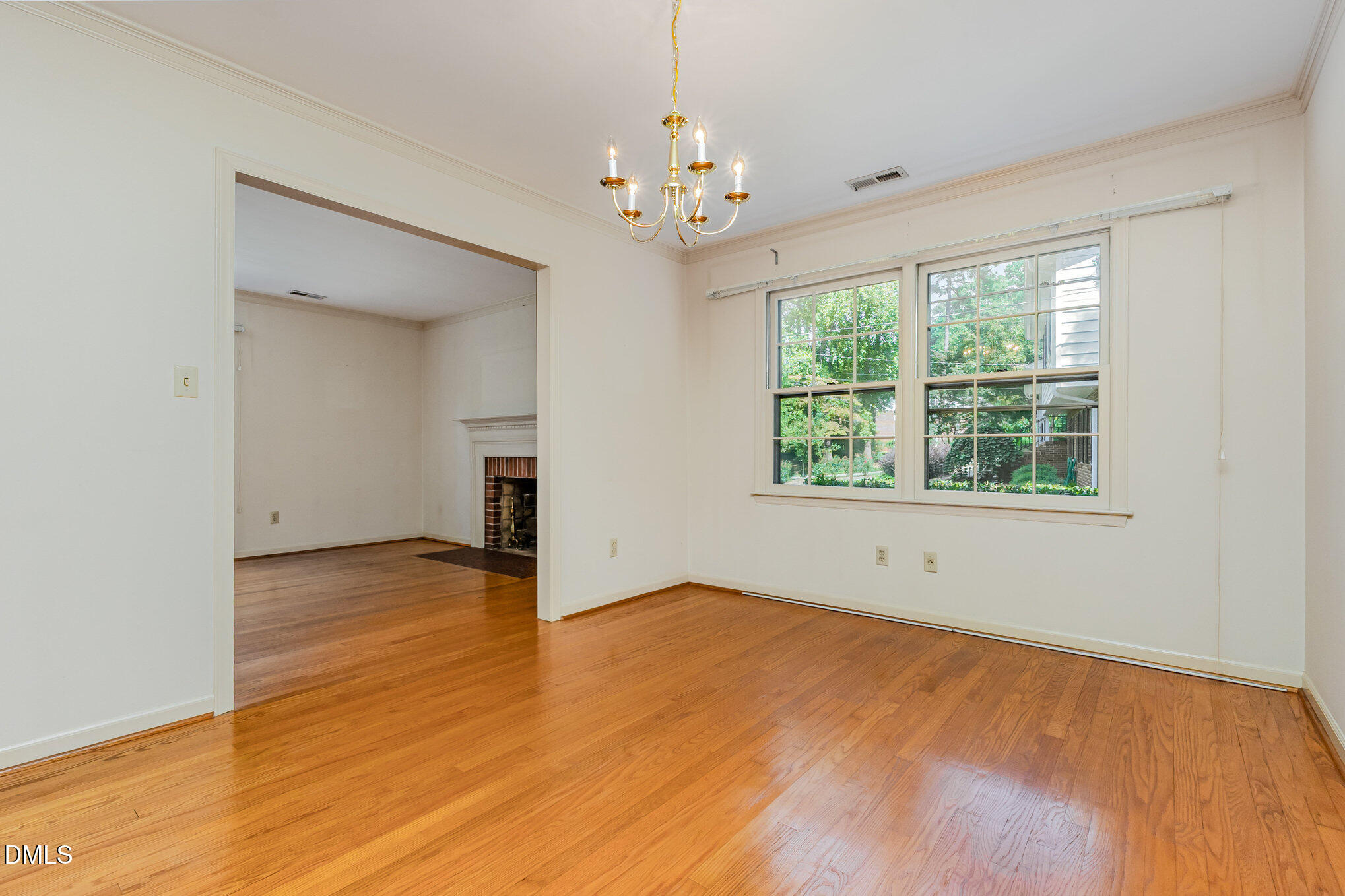 913 Merwin Road Raleigh, NC 27606 - Photo 10 of 28 Dining Room