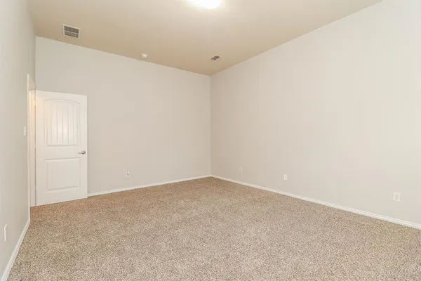 $2,210 | 963 Ranch Road, Dallas, TX 75253