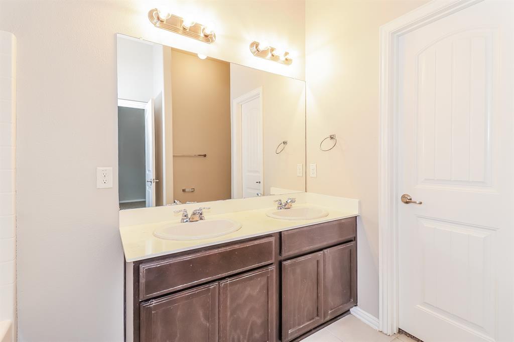 963 Ranch Road Dallas, TX 75253 - Photo 15 of 18