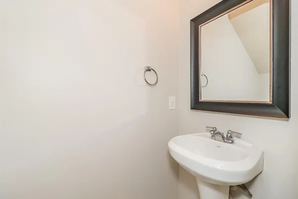 $2,210 | 963 Ranch Road, Dallas, TX 75253