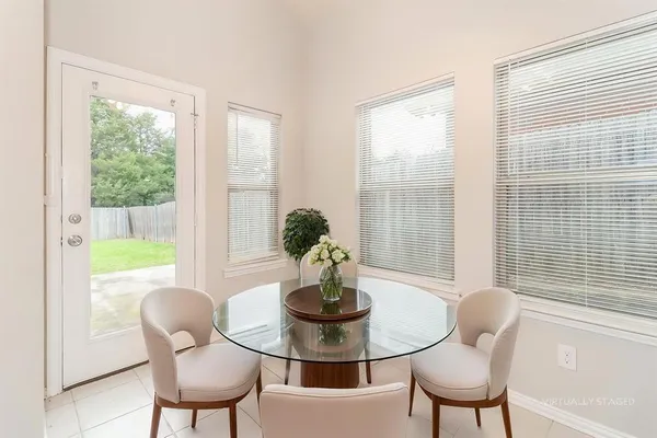 $2,210 | 963 Ranch Road, Dallas, TX 75253