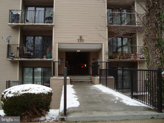 $150,000 | 130 Duvall Lane, Unit 187T3, Gaithersburg, MD 20877