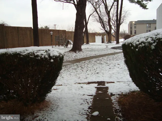 $150,000 | 130 Duvall Lane, Unit 187T3, Gaithersburg, MD 20877