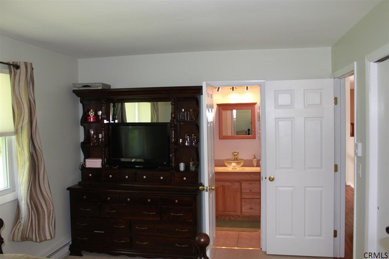 77 Gipp Road Albany, NY 12203 - Photo 8 of 17 Photo 8