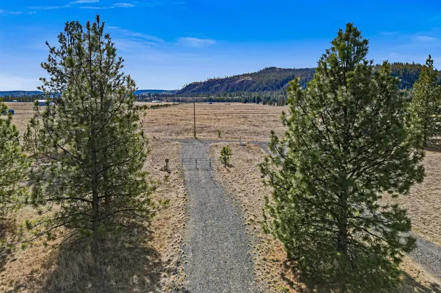 $489,900 | 38800 Sand Flats Drive East, Davenport, WA 99122