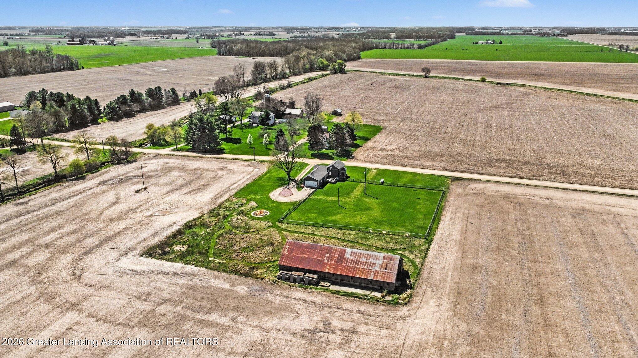 2808 North Lowell Road St. Johns, MI 48879 - Photo 6 of 29 032_file_4169