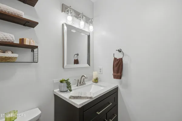 $390,000 | 616 Turkey Nest Road, Unit 209, Gatlinburg, TN 37738