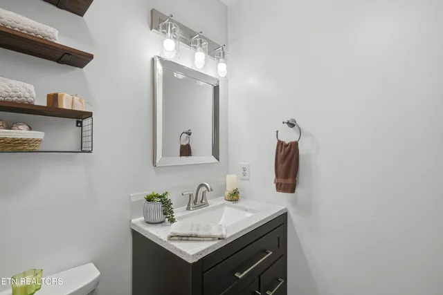 $390,000 | 616 Turkey Nest Road, Unit 209, Gatlinburg, TN 37738