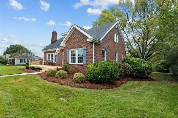$280,000 | 1308 East Meadow Road, Eden, NC 27288