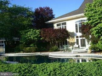 13491 Hume Road Hume, VA 22639 - Photo 15 of 30 Pool and patio