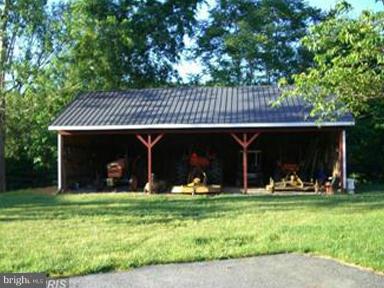 13491 Hume Road Hume, VA 22639 - Photo 19 of 30 Equip. shed