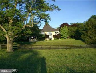 13491 Hume Road Hume, VA 22639 - Photo 28 of 30 Exterior (Rear)