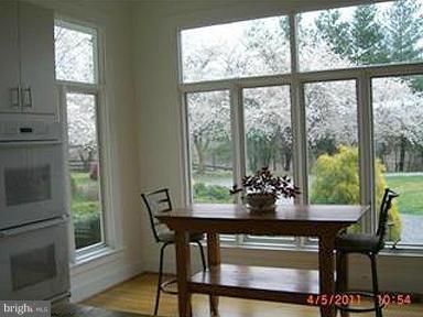 13491 Hume Road Hume, VA 22639 - Photo 7 of 30 Eat-in kitchen