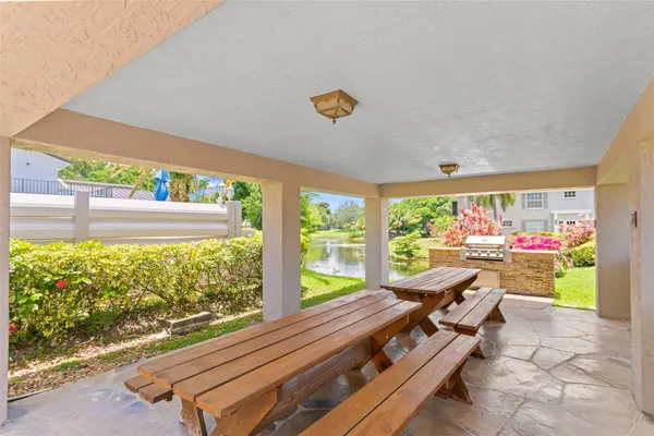$2,200 | 9000 Jacaranda Lane, Unit 207, Plantation, FL 33324