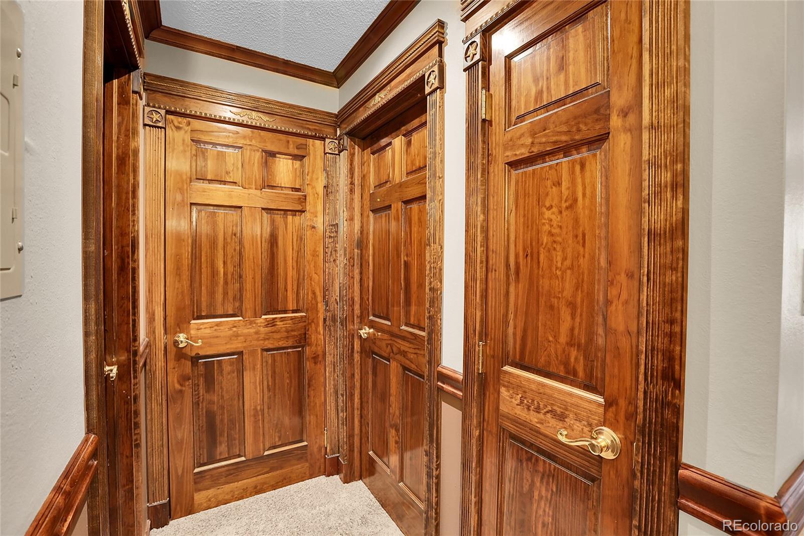 2301 East Fremont Avenue, Unit U05 Centennial, CO 80122 - Photo 13 of 33 a view of front door