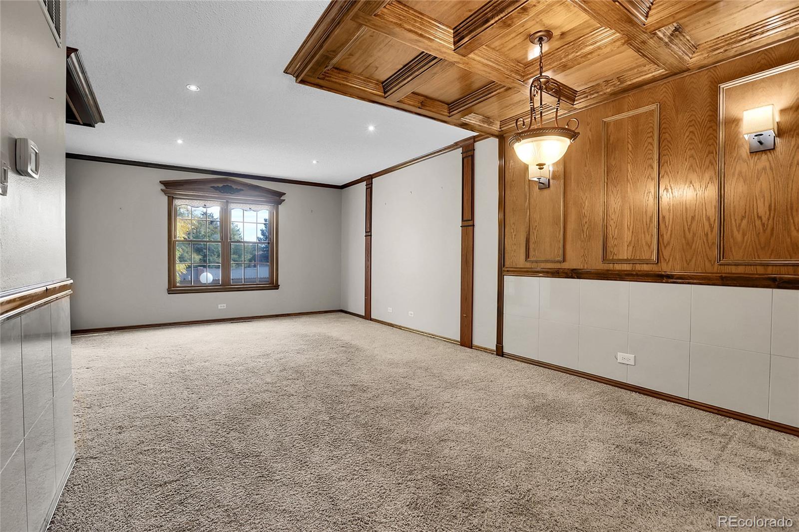 2301 East Fremont Avenue, Unit U05 Centennial, CO 80122 - Photo 5 of 33 a view of an empty room
