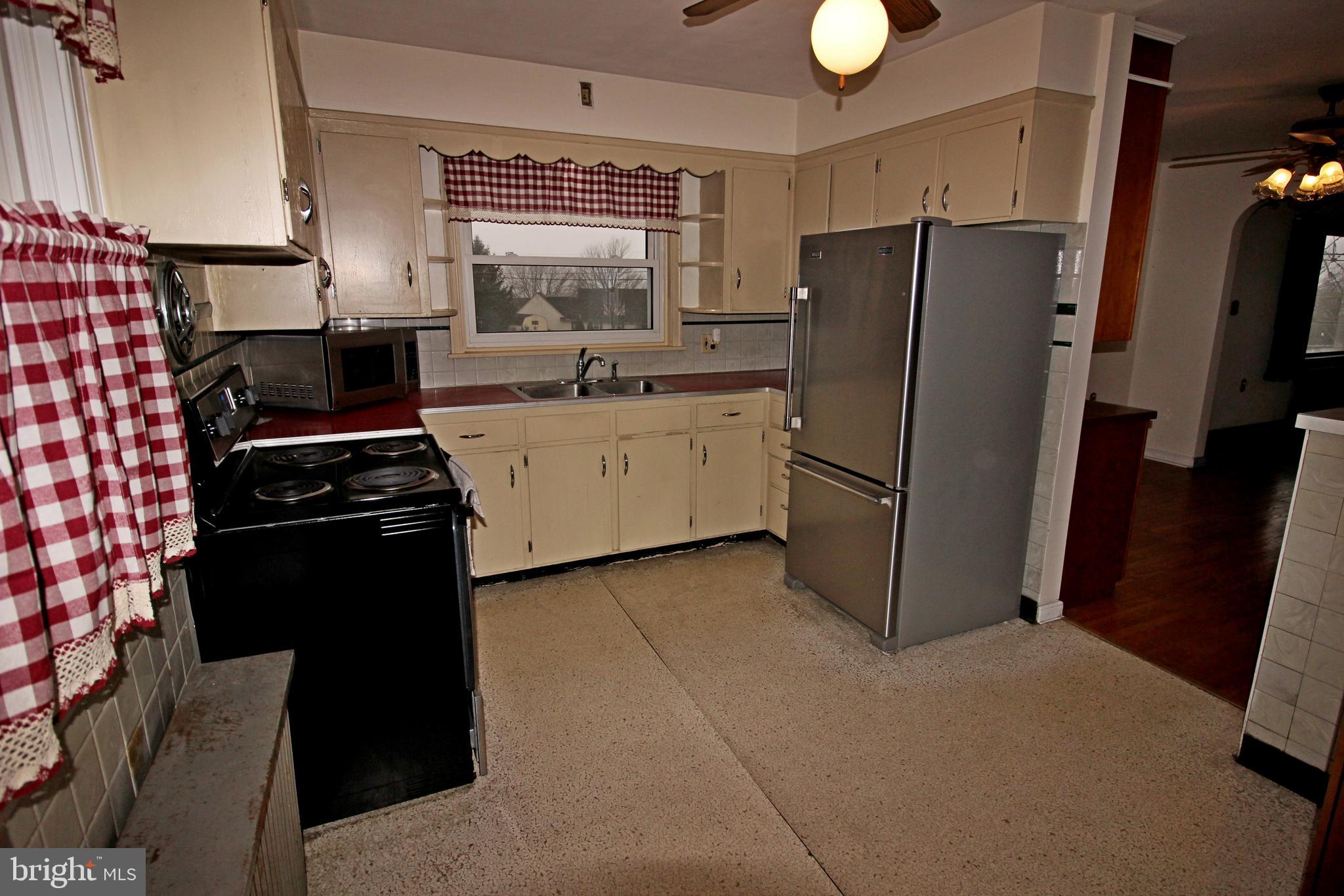 601 Snyder Hill Road Lititz, PA 17543 - Photo 11 of 27