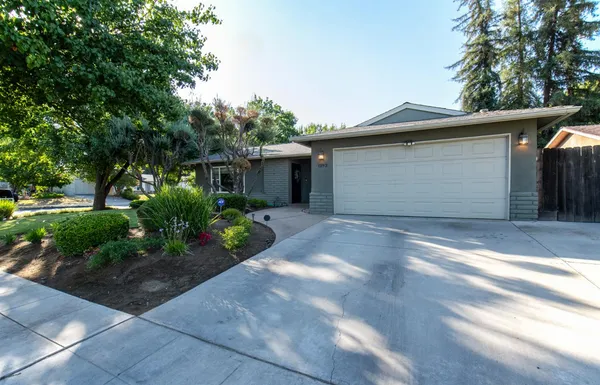 $429,900 | 1293 West Dyer Avenue, Fresno, CA 93711