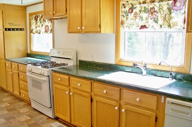 604 Robson Road Winona Lake, IN 46590 - Photo 5 of 23 Gallery Image 5