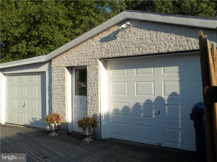 4968 Buckeye Road Emmaus, PA 18049 - Photo 3 of 18 Gallery Image 3
