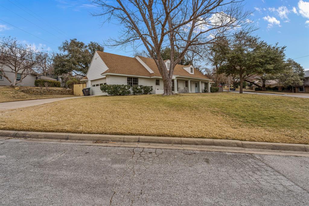 1909 Malibar Road Fort Worth, TX 76116 - Photo 3 of 40