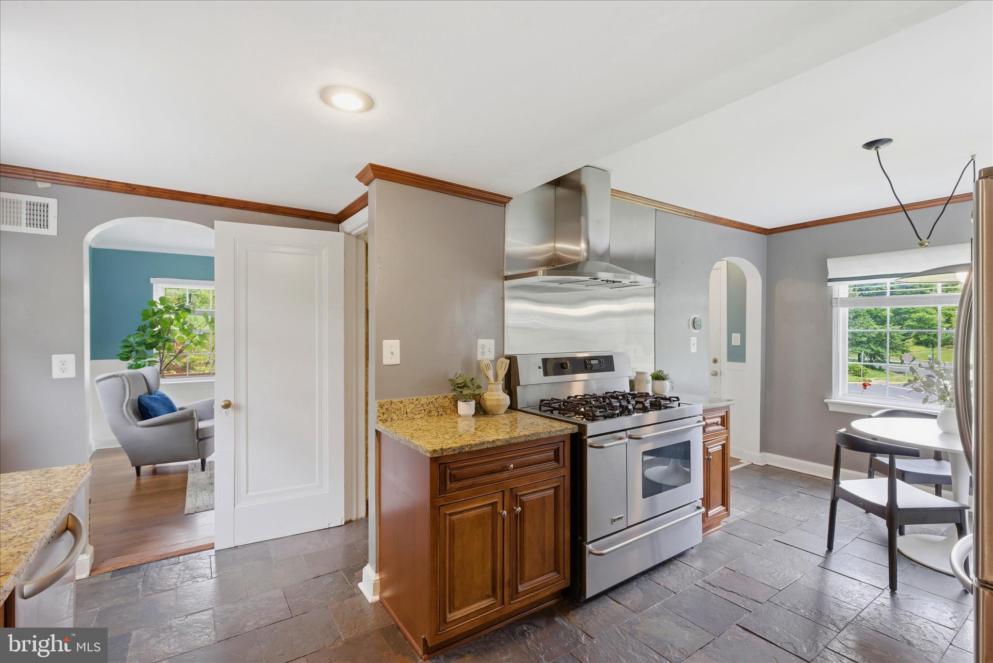 5721 Forest Road Cheverly, MD 20785 - Photo 16 of 49