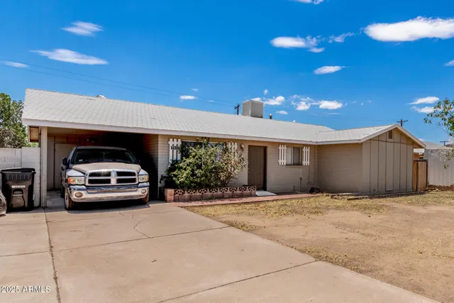 a view of parking area