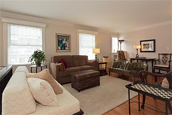 34 Foster Road, Unit 2 Belmont, MA 02478 - Photo 4 of 25 Gallery Image 4