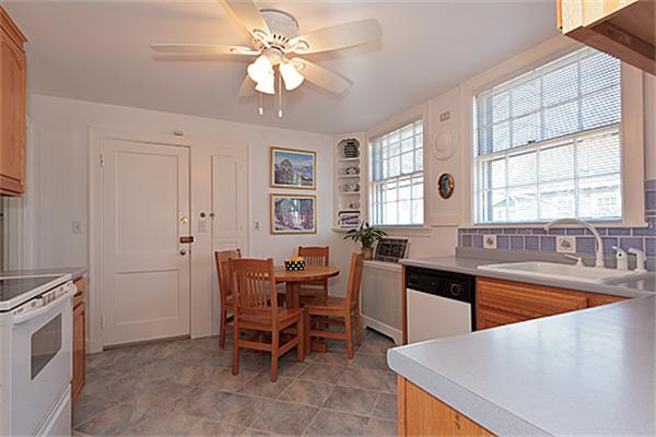 34 Foster Road, Unit 2 Belmont, MA 02478 - Photo 6 of 25 Gallery Image 6