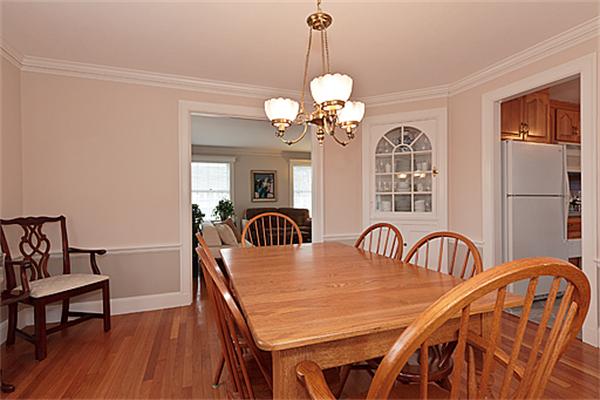 34 Foster Road, Unit 2 Belmont, MA 02478 - Photo 9 of 25 Gallery Image 9
