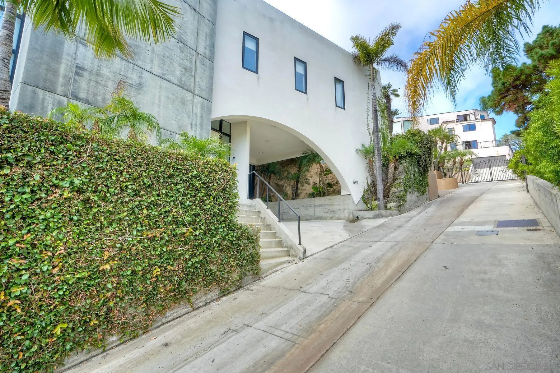 12911 Via Grimaldi Del Mar, CA 92014 - Photo 37 of 41 a view of entryway and hall with wooden floor